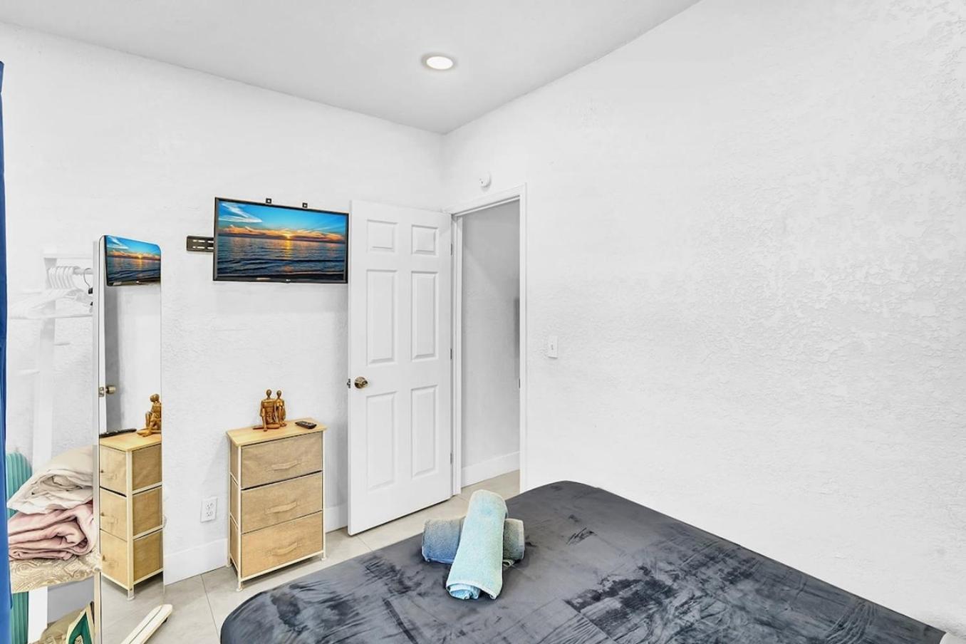 NEW Boutique One Bedroom Close to Aventura Mall&Beach Hallandale Beach Extérieur photo