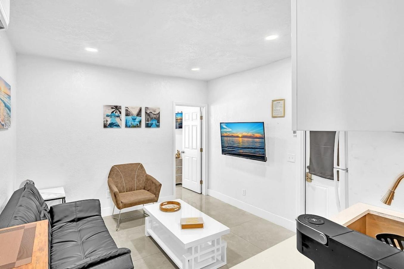 NEW Boutique One Bedroom Close to Aventura Mall&Beach Hallandale Beach Extérieur photo
