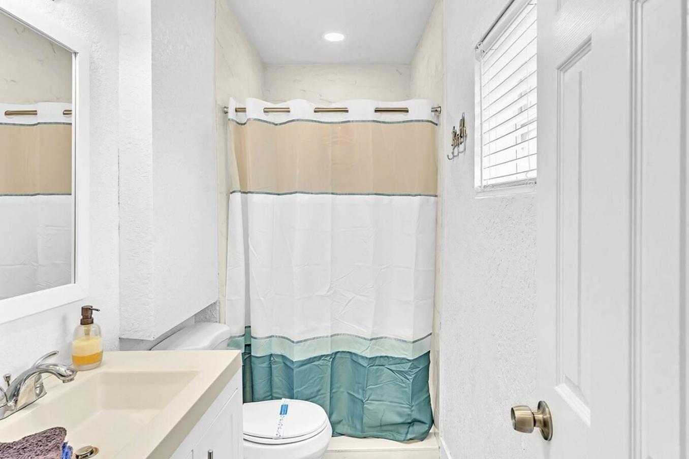 NEW Boutique One Bedroom Close to Aventura Mall&Beach Hallandale Beach Extérieur photo